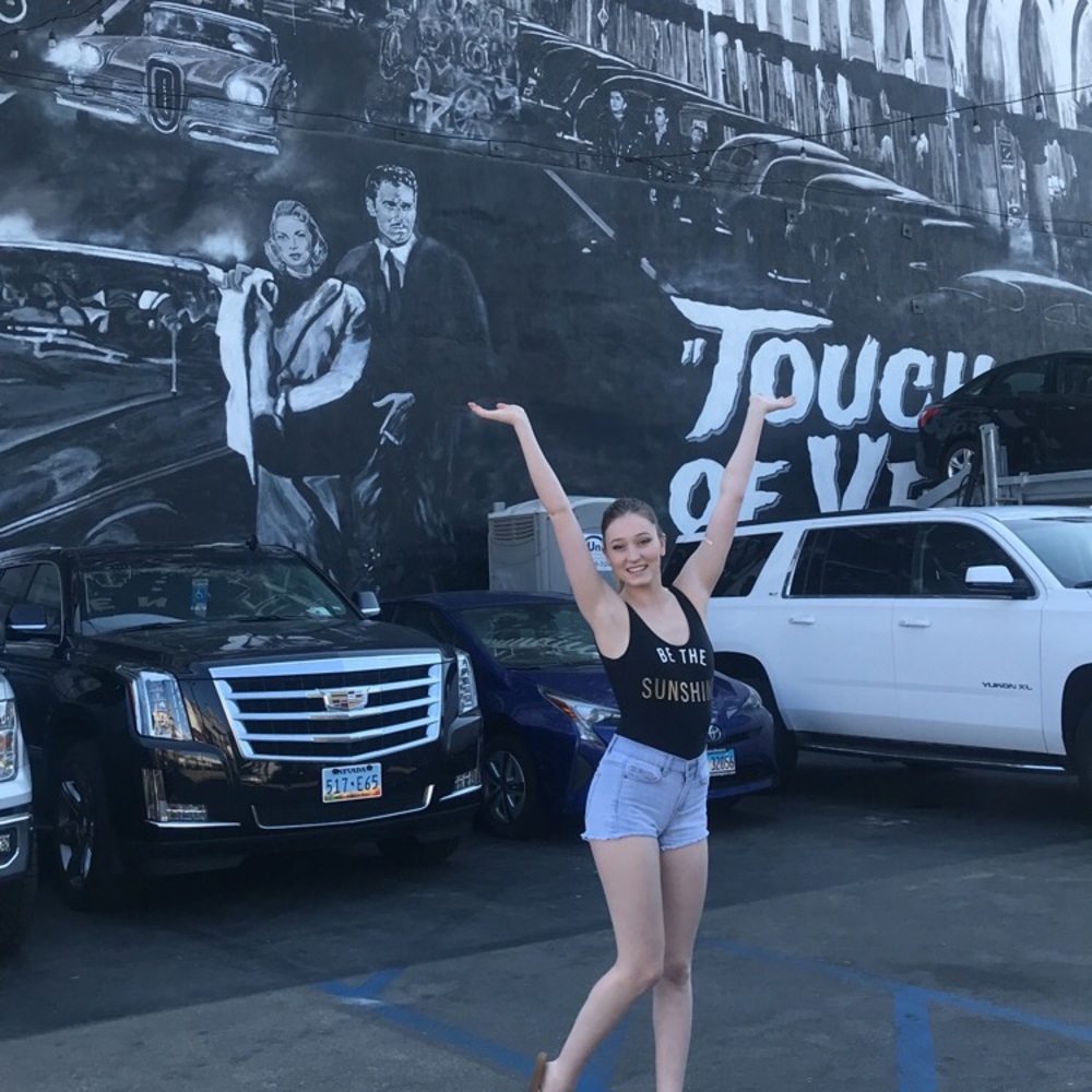 Meet your Posher, Mikayla